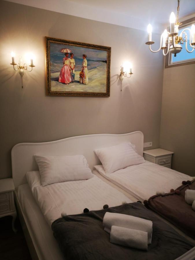 Romantyczny Apartament Happy 16 Basen & Kort Tenisowy, Ochrona 24 H - Dla Maksymalnie 6 Osob Pobierowo Exteriör bild