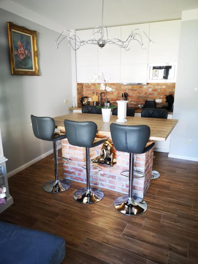 Romantyczny Apartament Happy 16 Basen & Kort Tenisowy, Ochrona 24 H - Dla Maksymalnie 6 Osob Pobierowo Exteriör bild