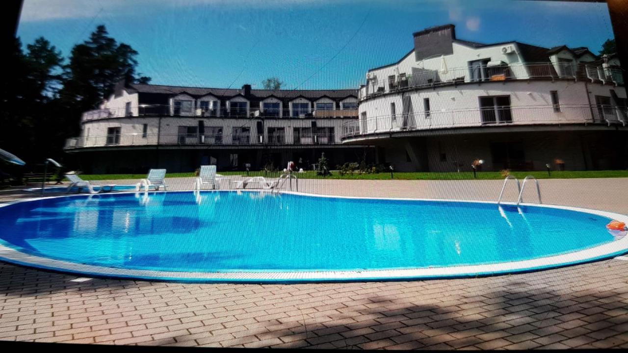 Romantyczny Apartament Happy 16 Basen & Kort Tenisowy, Ochrona 24 H - Dla Maksymalnie 6 Osob Pobierowo Exteriör bild