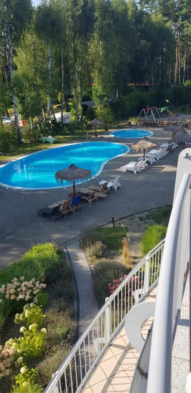 Romantyczny Apartament Happy 16 Basen & Kort Tenisowy, Ochrona 24 H - Dla Maksymalnie 6 Osob Pobierowo Exteriör bild
